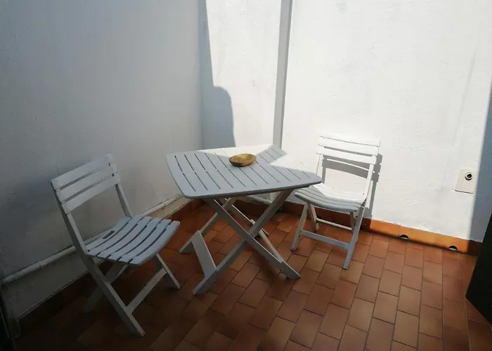 拉卡斯塔酒店 *