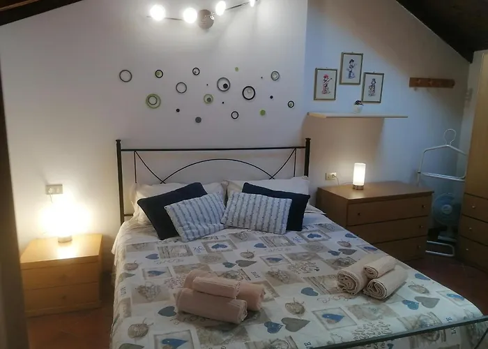 拉卡斯塔酒店 *